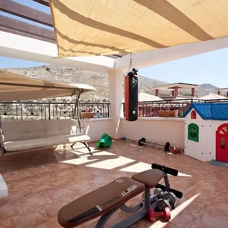 Luxury In Benidorm فينيسترات