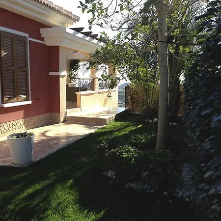 Luxury In Benidorm فيلة